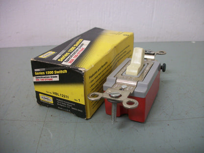HUBBELL SPEC GRADE IVORY TOGGLE SWITCH HBL1221I 20AMP 120/277VOLT NIB
