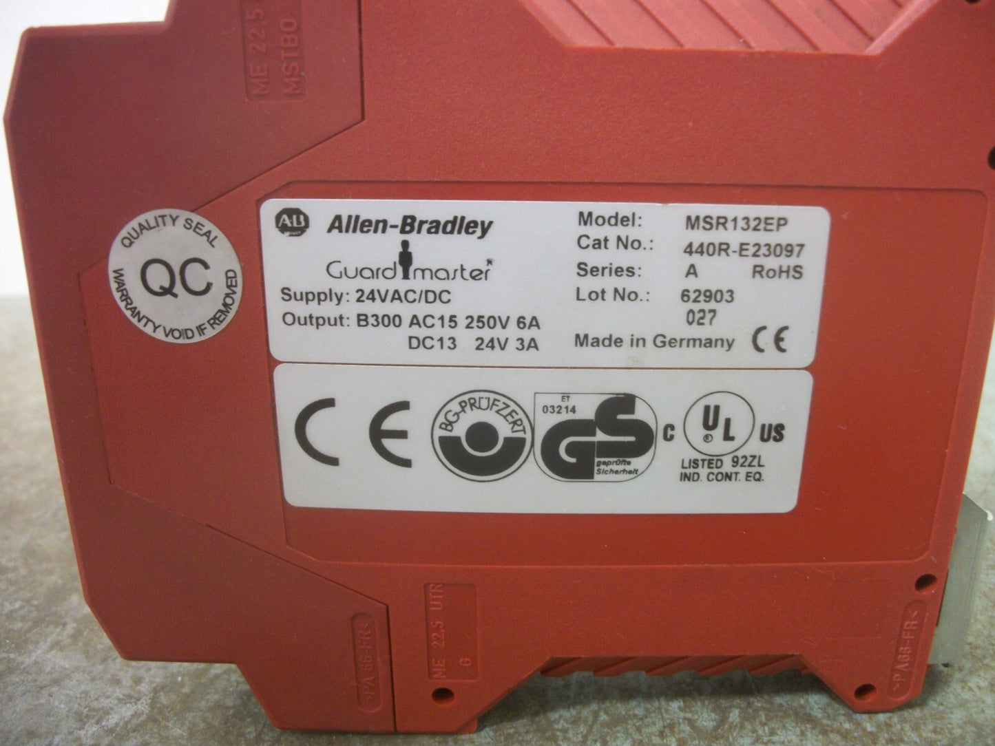 ALLEN-BRADLEY GUARDMASTER MSR132EP SAFETY RELAY 440R-E23097