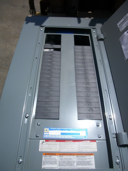 SQUARE D NF LOAD CENTER PANELBOARD 12381360280020001 100AMP 208Y/120VOLT 3PH NOB