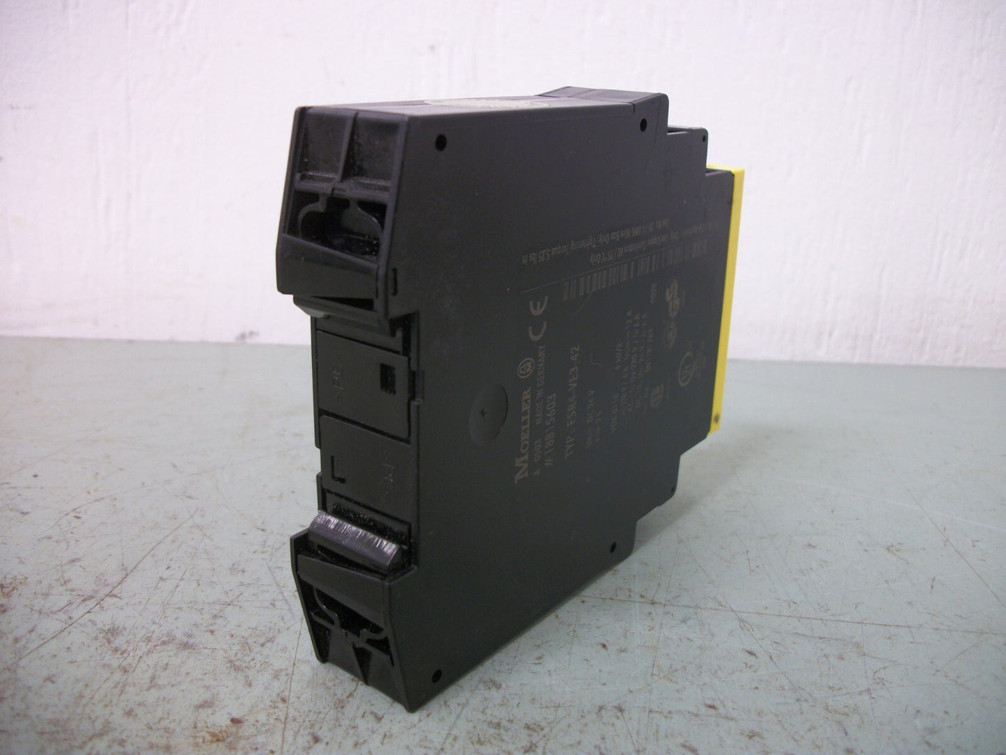 KLOCKNER-MOELLER SAFETY RELAY ESR4-VE3-42 24VDC