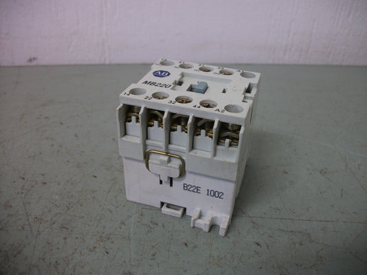 ALLEN-BRADLEY CONTROL RELAY 700-MB220* 10AMP 120VCOIL