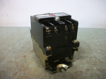 ALLEN-BRADLEY AC CONTROL RELAY SERIES C 700-N400A1 120VCOIL