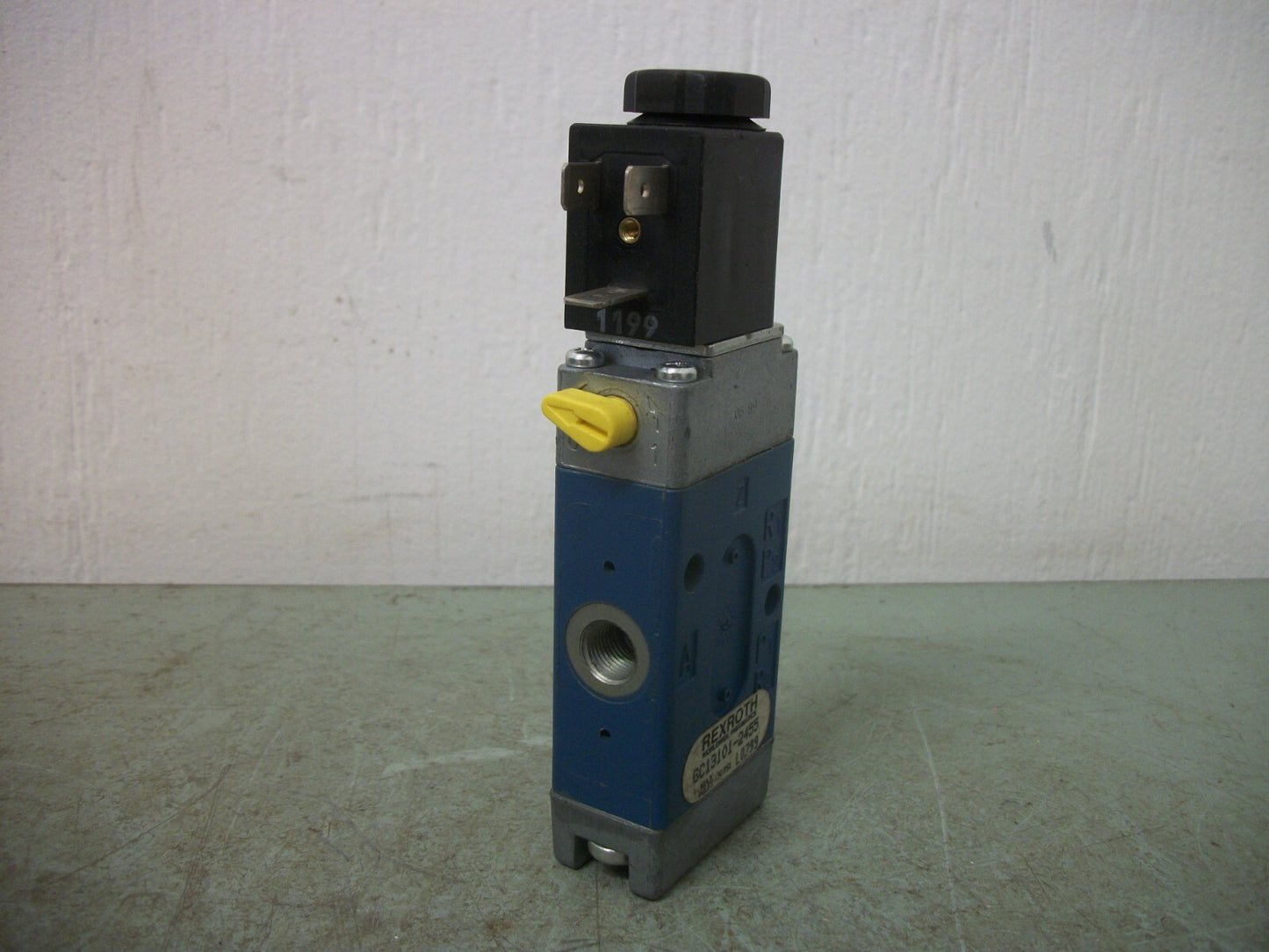 REXROTH DIRECTIONAL SOLENOID VALVE GC13101-2455 150PSI 115VCOIL
