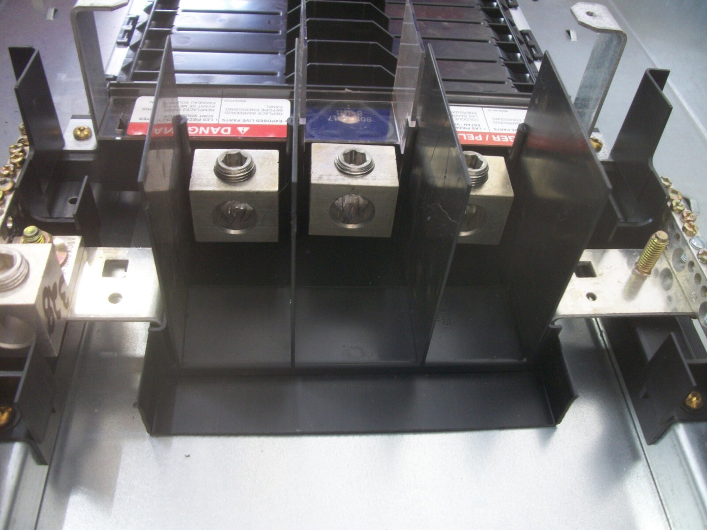 SQUARE D NF LOAD CENTER PANELBOARD NF430L2C 250AMP 600Y/347/240VOLT 3PH