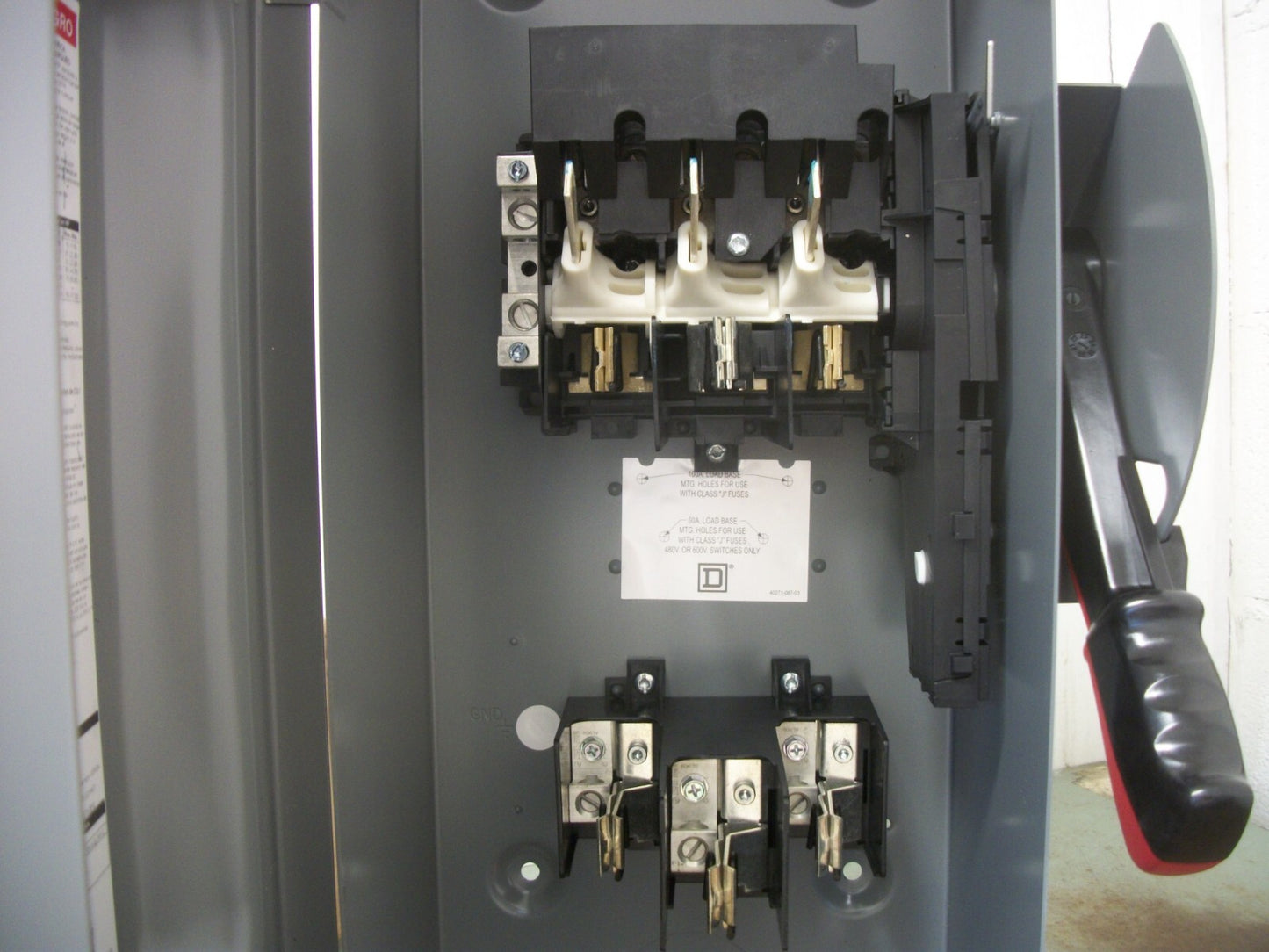 SQUARE D DISCONNECT TYPE 3R H363NRB 100AMP 600VOLT 3POLE FUSIBLE NIB