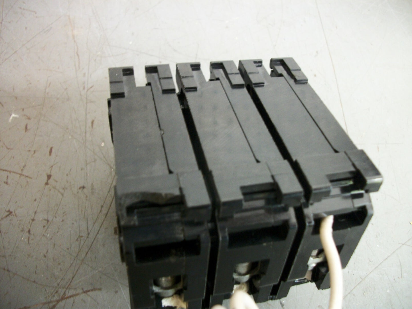 SIEMENS ITE BQ CIRCUIT BREAKER BQ2B06000S01 60AMP 240VOLT 2POLE W/SHUNT CHIPPED