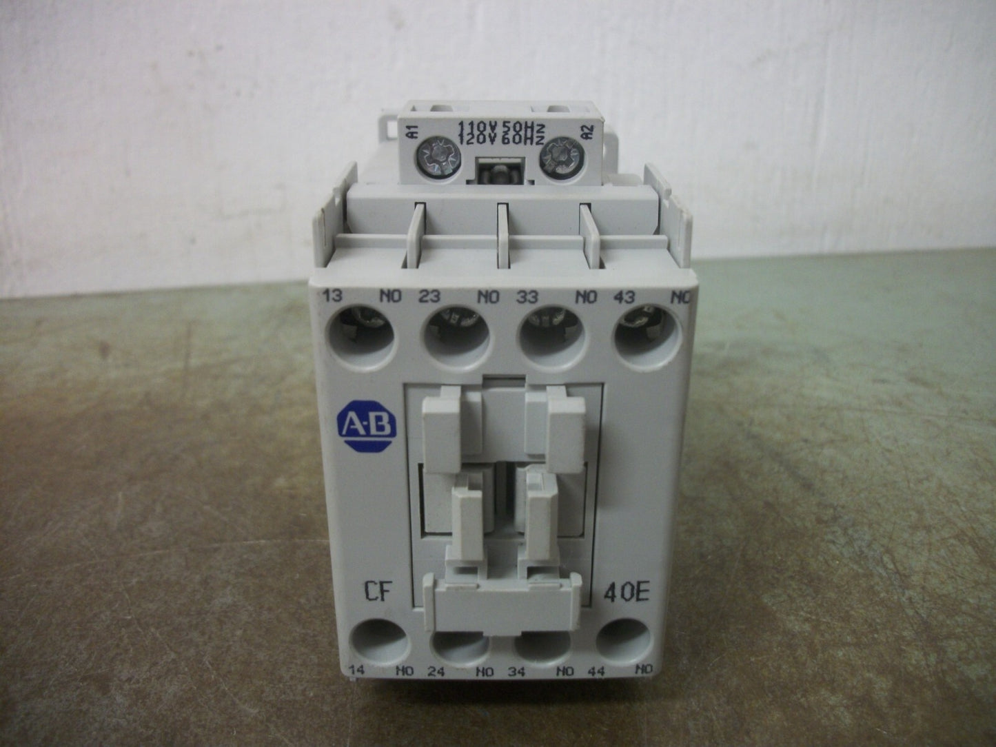 ALLEN-BRADLEY CONTROL RELAY 700-CF400* 25AMP 120VCOIL NOB