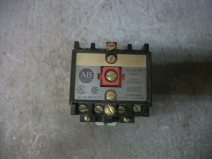ALLEN-BRADLEY DC CONTROL RELAY 700DC-P800Z24 24VCOIL