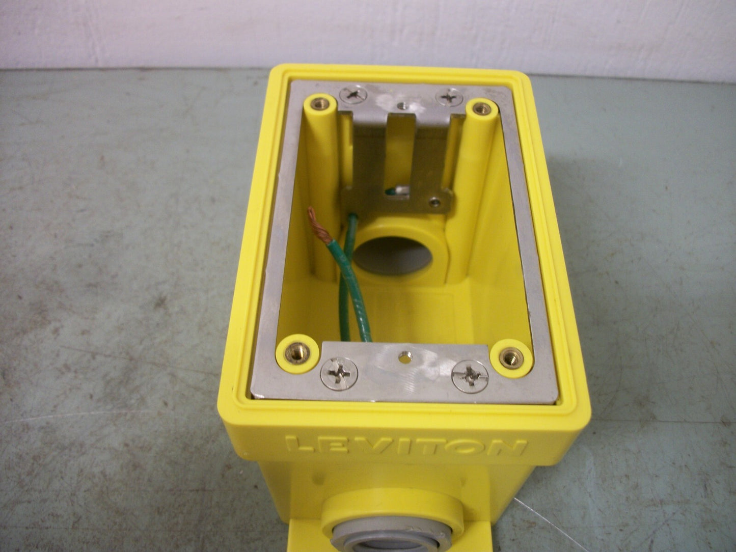 LEVITON ON/OFF TOGGLE DISCONNECT SWITCH TYPE 4,4X,12