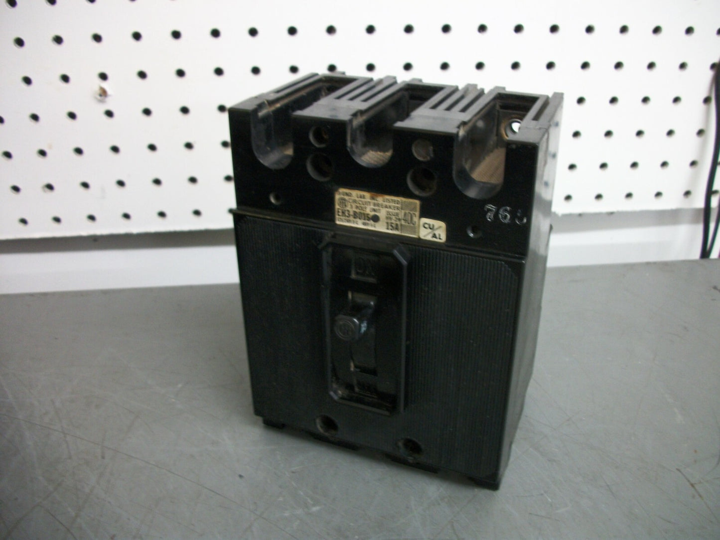 SIEMENS EH3 CIRCUIT BREAKER EH3B015 15AMP 480VOLT 3POLE