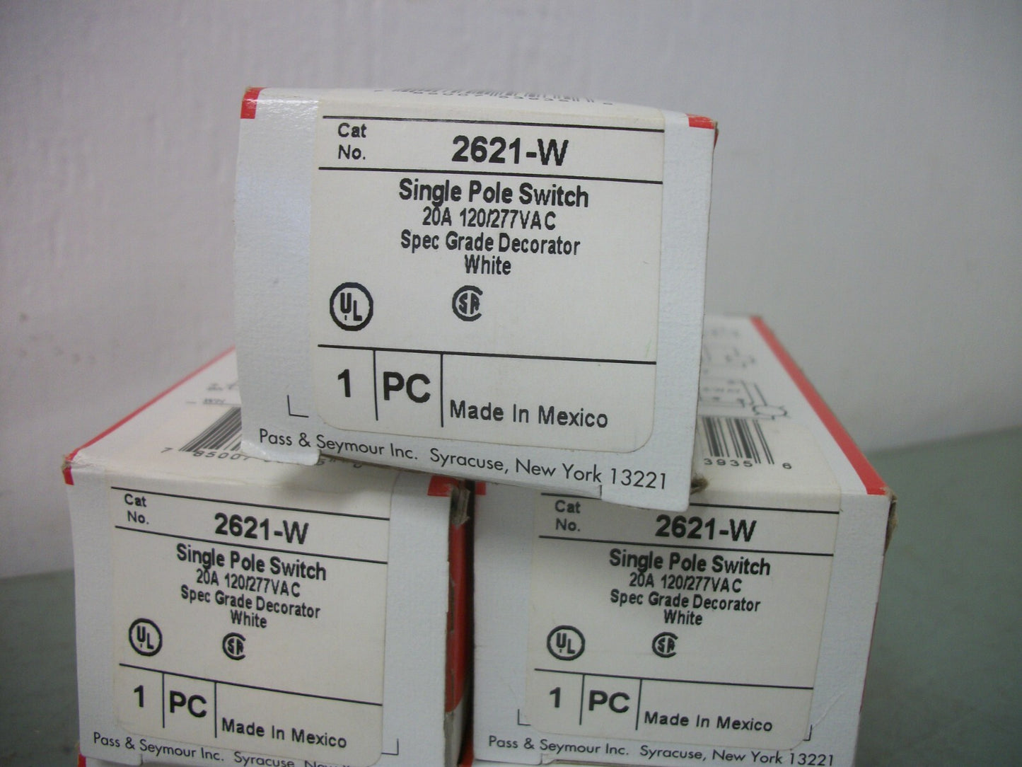 PASS & SEYMOUR LOT OF 5 1POLE ROCKER SWITCHES 2621-W 20AMP 120/277VOLT NIB