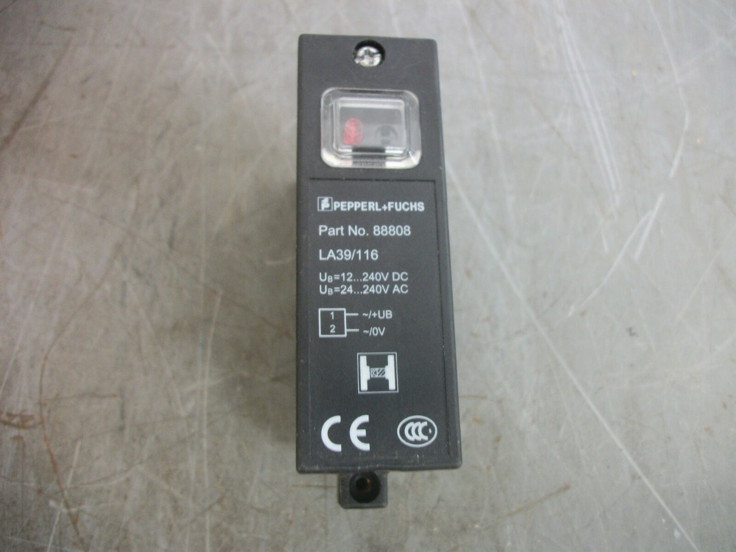 PEPPERL+FUCHS PHOTOELECTRIC SENSOR LA39/116 88808 NOB