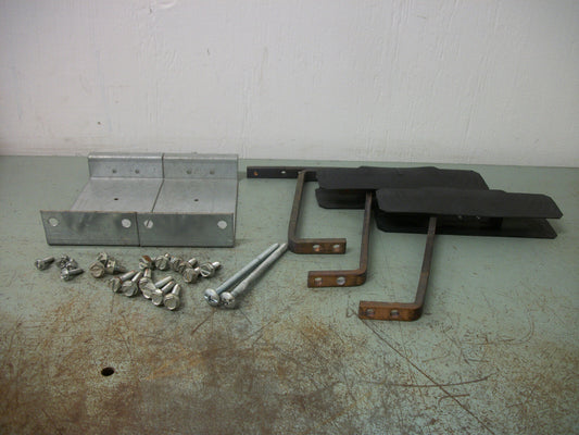 ITE/SIEMENS BREAKER MOUNTING HARDWARE KIT FOR  ED, HED BREAKERS 125 AMP