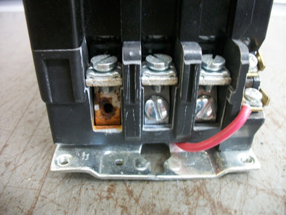 SQUARE D SIZE 00 MOTOR STARTER 8536SAO12H31S 120VCOIL 3PH 600V 2HP W/ML NOB