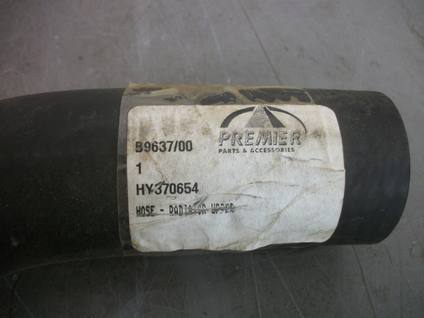 PREMIER HYSTER UPPER RADIATOR HOSE HY370654 NEW