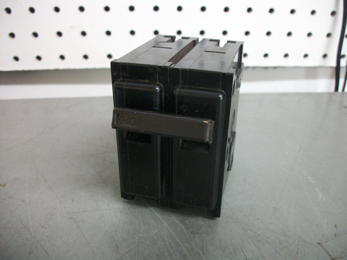 SIEMENS ITE QP CIRCUIT BREAKER QP2B020 20AMP 240VOLT 2POLE