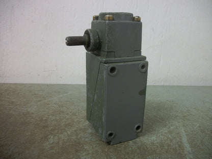 ALLEN-BRADLEY OIL TIGHT LIMIT SWITCH 802T-ATP
