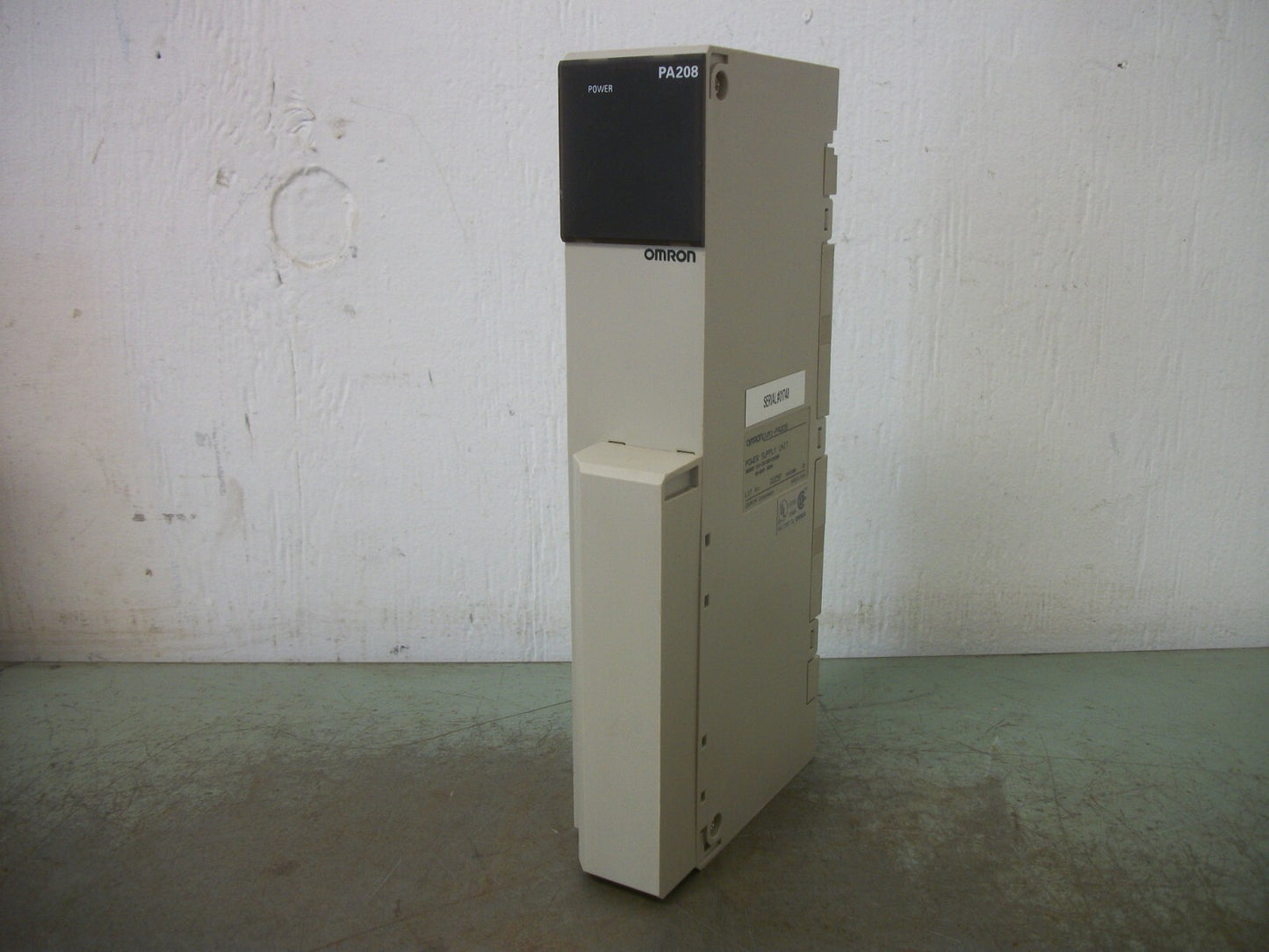 OMRON PLC POWER SUPPLY UNIT CVM1-PA208 100-120/200-240VAC 150VA