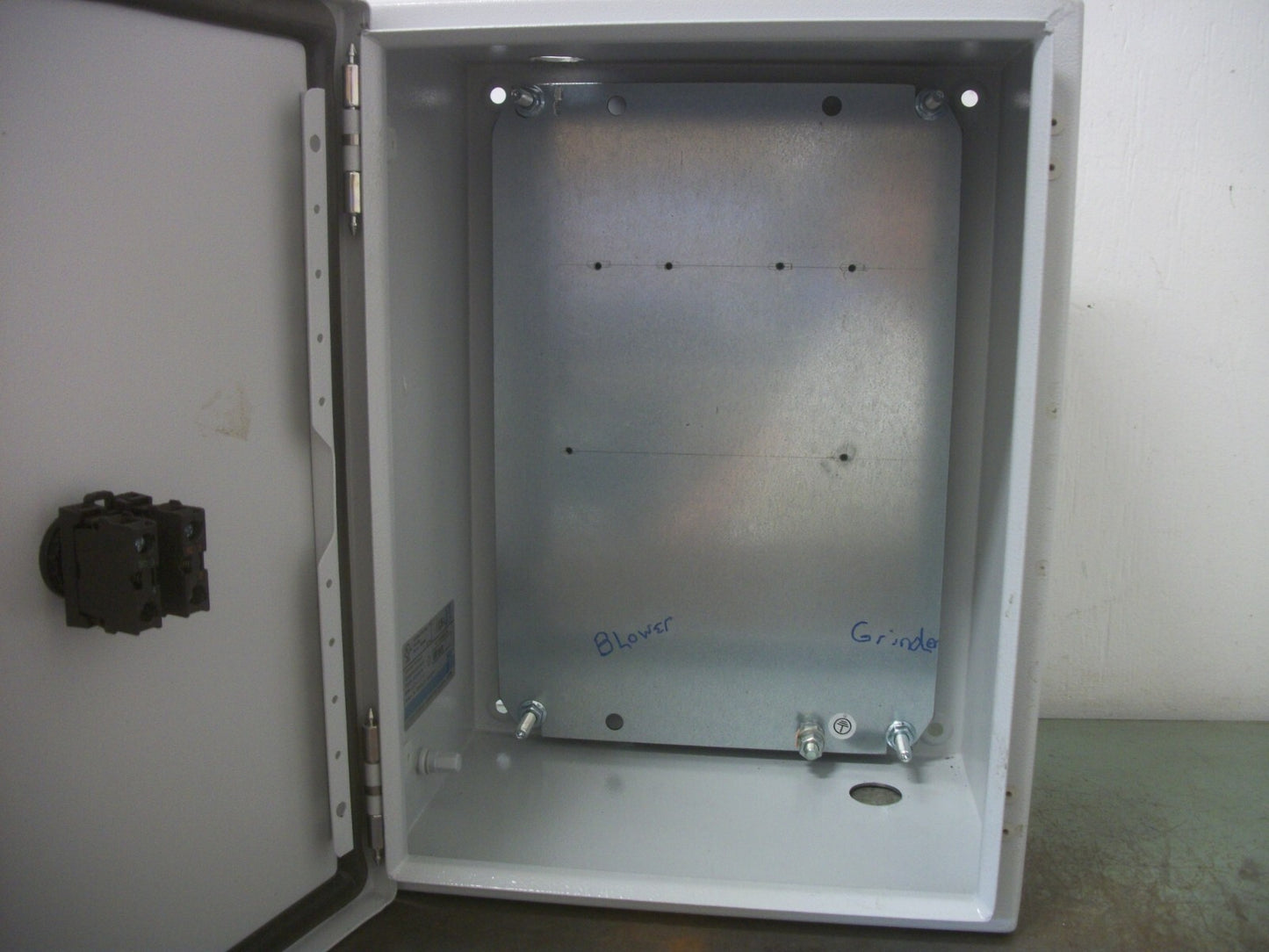 RITTAL 12 X 16 X 7 ENCLOSURE TYPE 1,12,3R,4 WM1034250