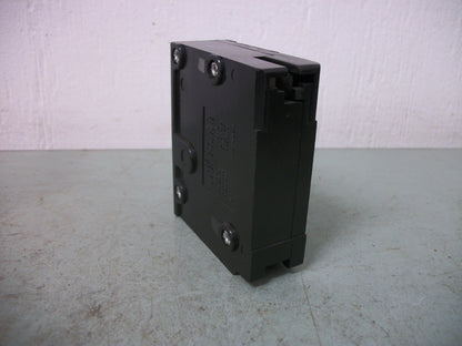 BRYANT BR CIRCUIT BREAKER BR110 10AMP 240VOLT 1POLE NOB