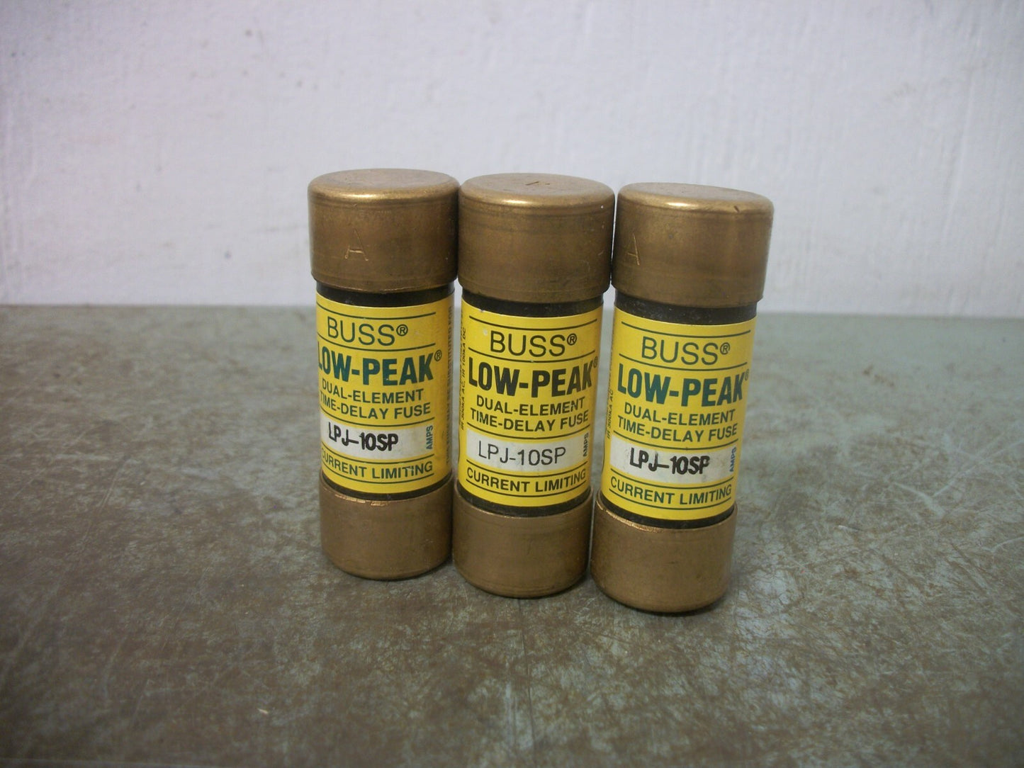 BUSSMANN LOT OF 3 LOW-PEAK FUSES LPJ-10SP 10AMP 600VOLT