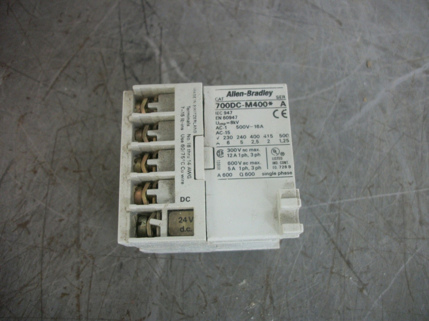 ALLEN-BRADLEY MINI CONTROL RELAY 700DC-M400* 5AMP 24VCOIL 3PH 600V