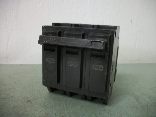 GE THQL CIRCUIT BREAKER THQL32070 70AMP 240VOLT 3POLE