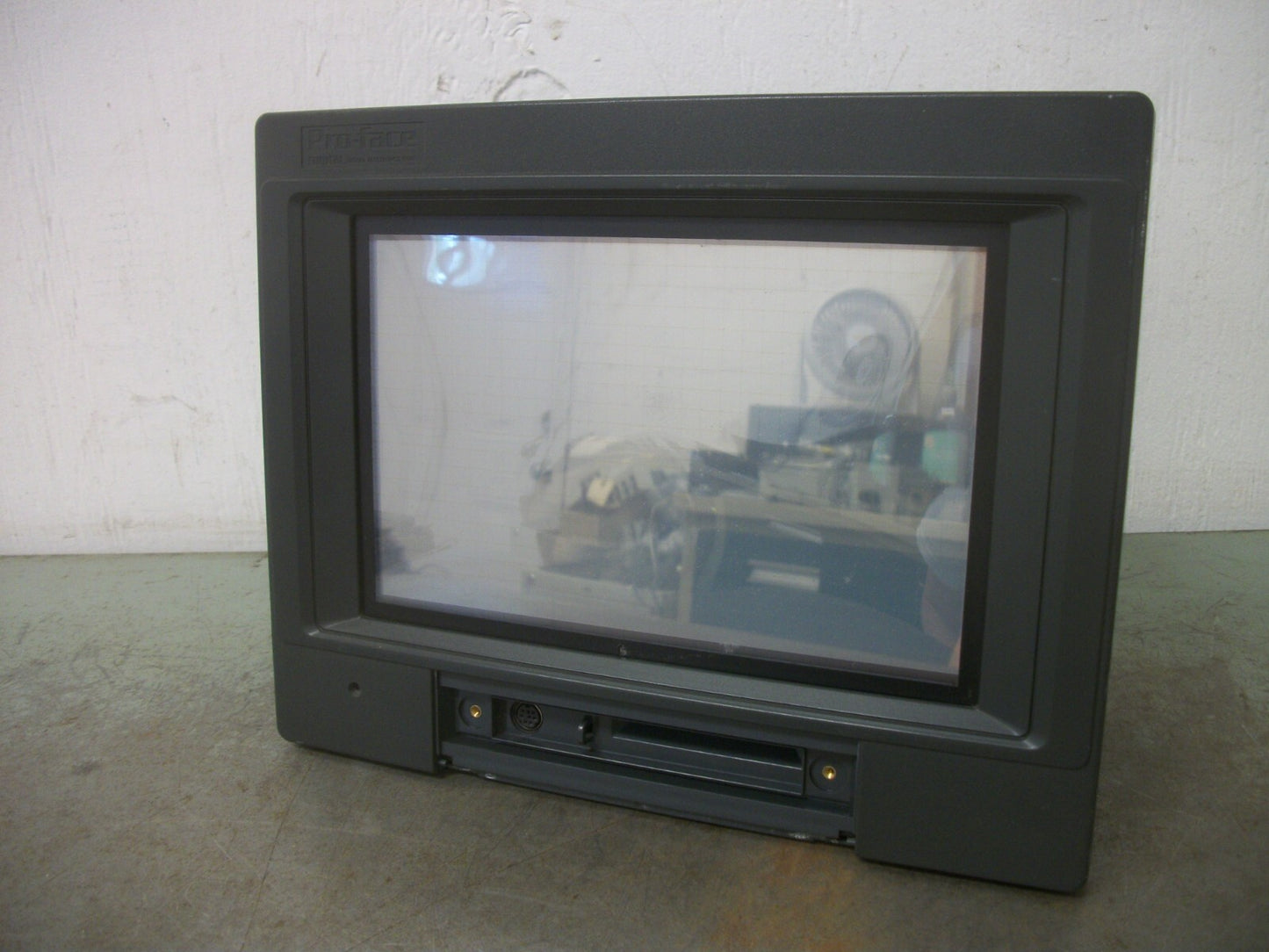 PRO-FACE DIGITAL GRAPHIC OPERATOR INTERFACE PANEL GP450-EG11