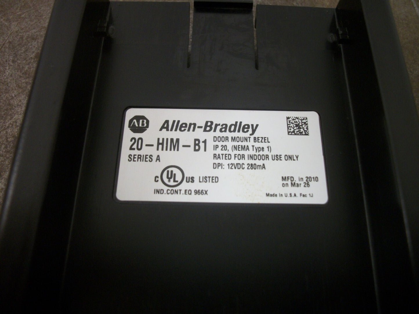 ALLEN-BRADLEY POWERFLEX AC DRIVE DOOR MOUNT BEZEL SER A 20-HIM-B1