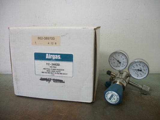 AIRGAS 2-STAGE ANALYTICAL PNEUMATIC CYLINDER REGULATOR Y12-244A350 3000PSIG NIB