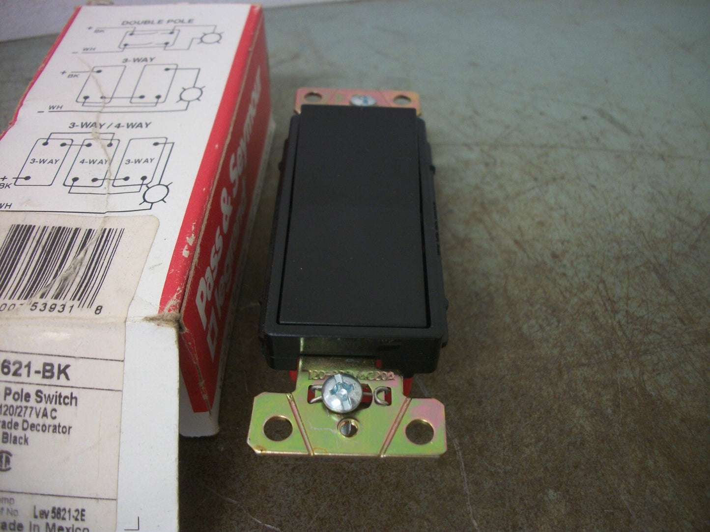 PASS & SEYMOUR BLACK SINGLE POLE ROCKER SWITCH 2621-BK 20AMP 120/277VOLT NIB