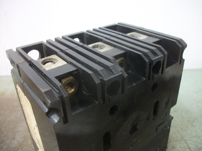 SQUARE D FAL CIRCUIT BREAKER FAL36070 70AMP 600VOLT 3POLE BLACK CHIPPED