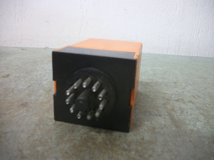 SYRELEC CURRENT/VOLTAGE RELAY LMR 110VOLT