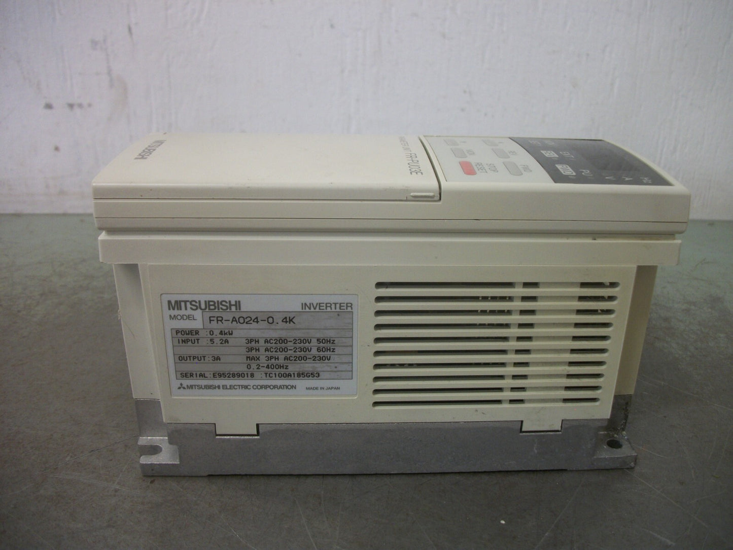 MITSUBISHI FREQROL-A024 0.4KW INVERTER DRIVE FR-A024-0.4K 230VOLT 3PH 3AMP