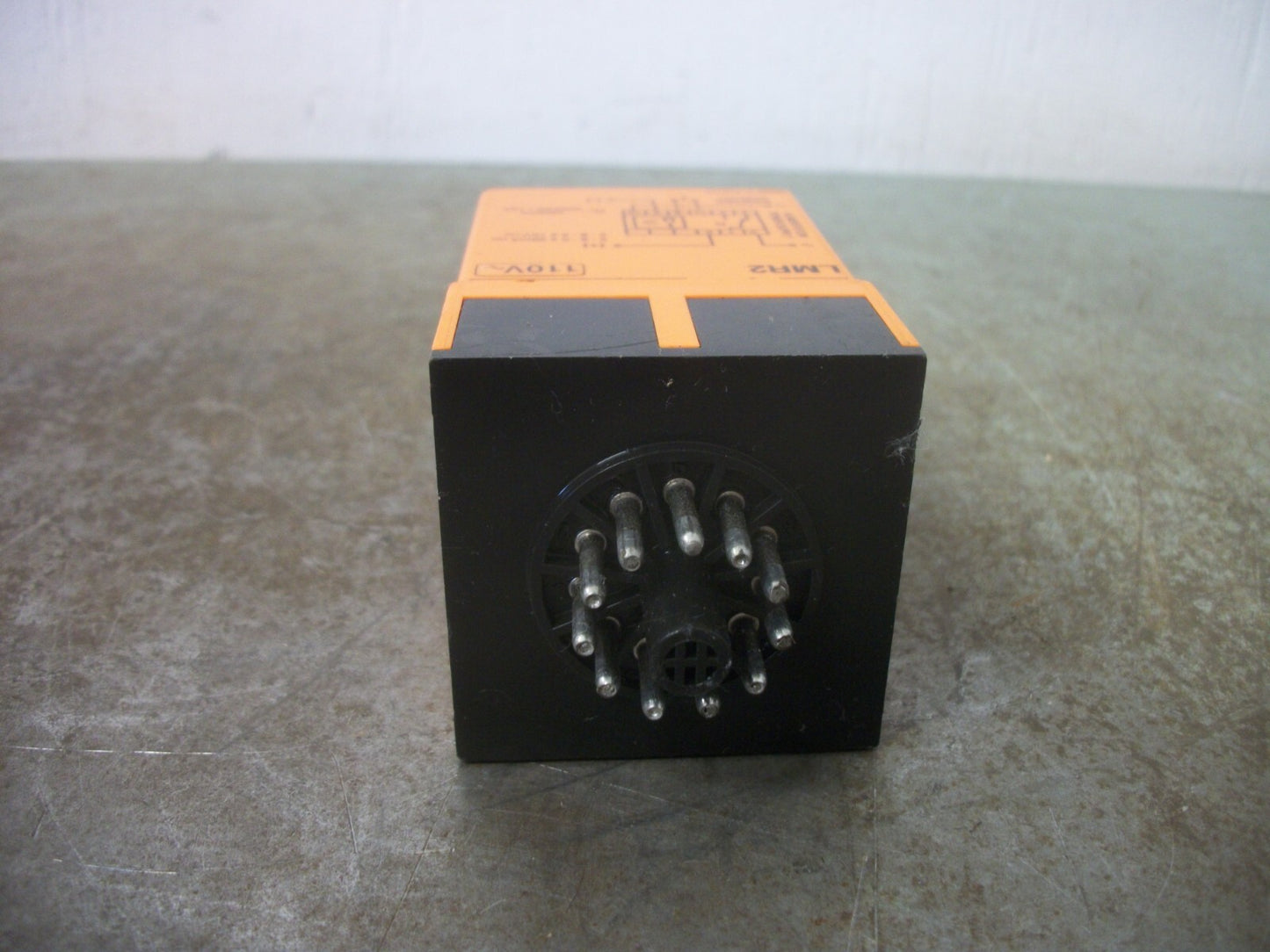SYRELEC CURRENT/VOLTAGE RELAY LMR2 110VOLT USED