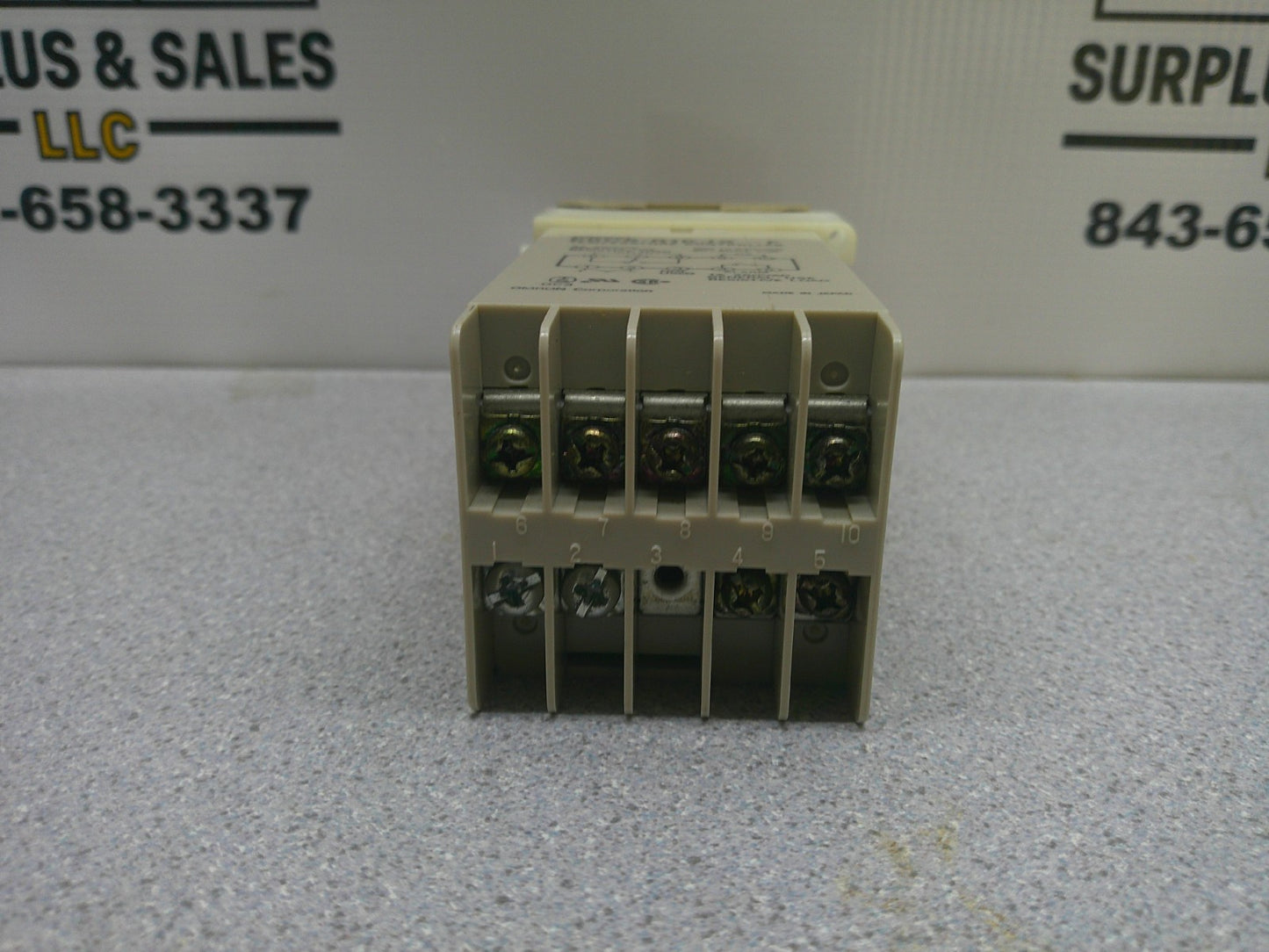 OMRON TEMPERATURE CONTROLLER E5CS-R1KJX-F