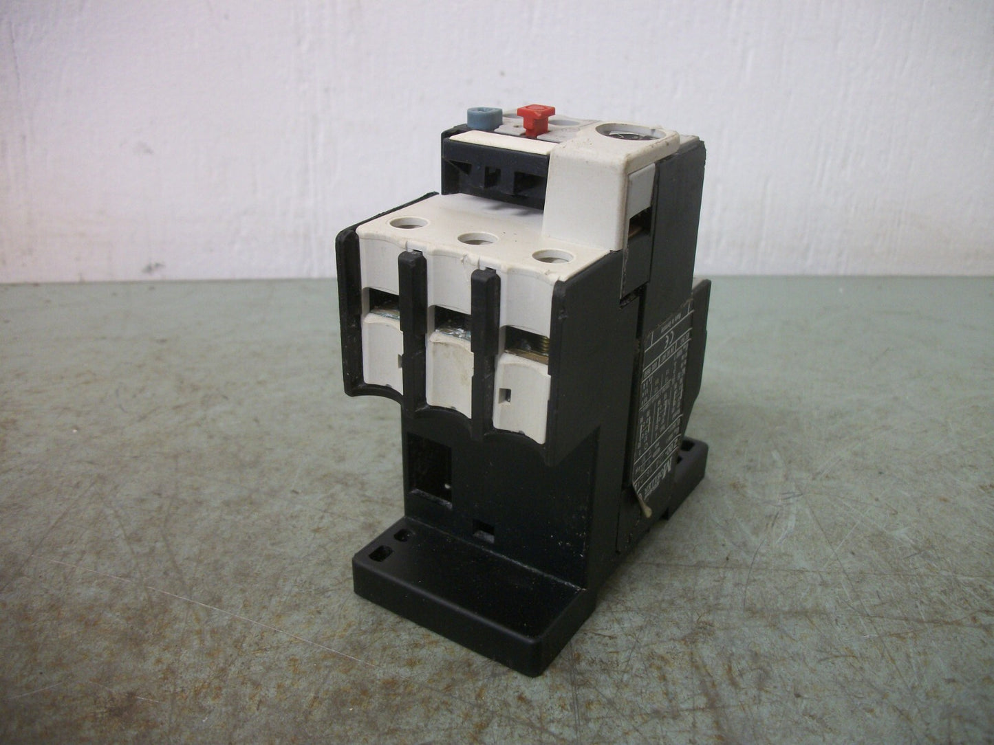 KLOCKNER-MOELLER THERMAL OVERLOAD RELAY Z00-2,4 1.6-2.4AMP