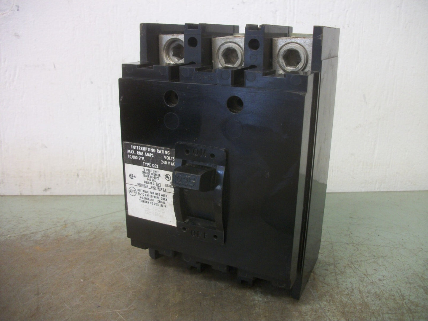 SQUARE D Q2L CIRCUIT BREAKER Q2L3225 225AMP 240VOLT 3POLE