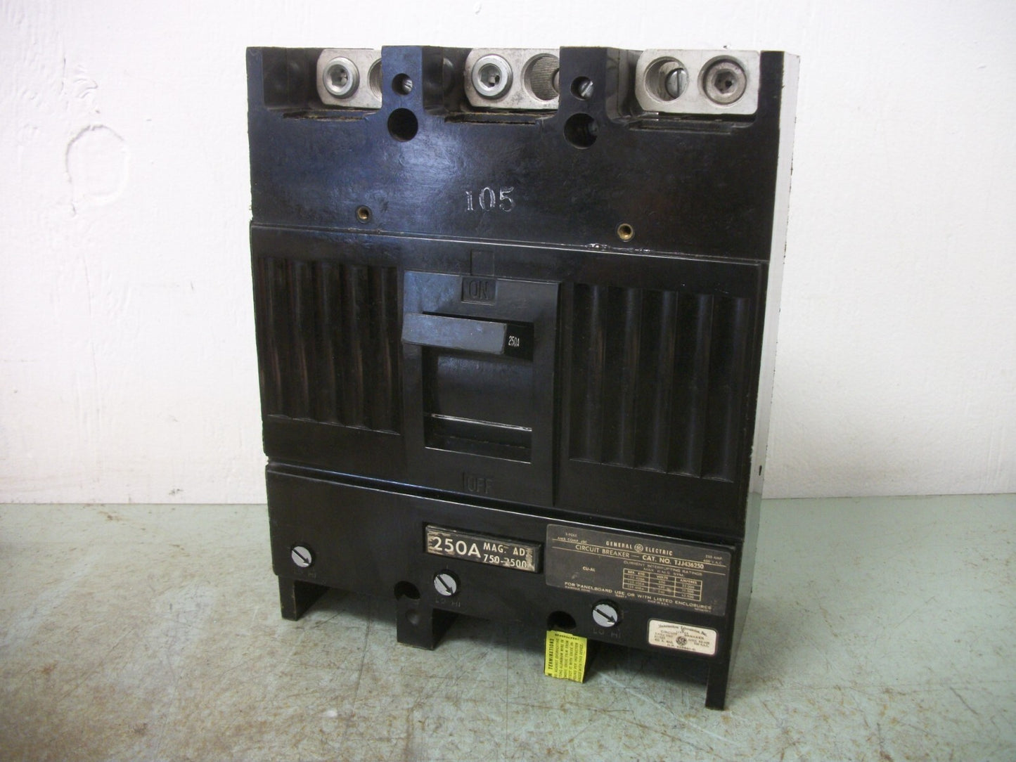 GE TJJ CIRCUIT BREAKER TJJ436250 250AMP 600VOLT 3POLE BLACK