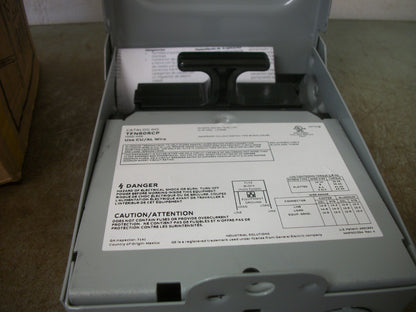 GE PULL-OUT NON-FUSIBLE AIR CONDITIONER DISCONNECT TFN60RCP 60AMP 240VOLT NIB