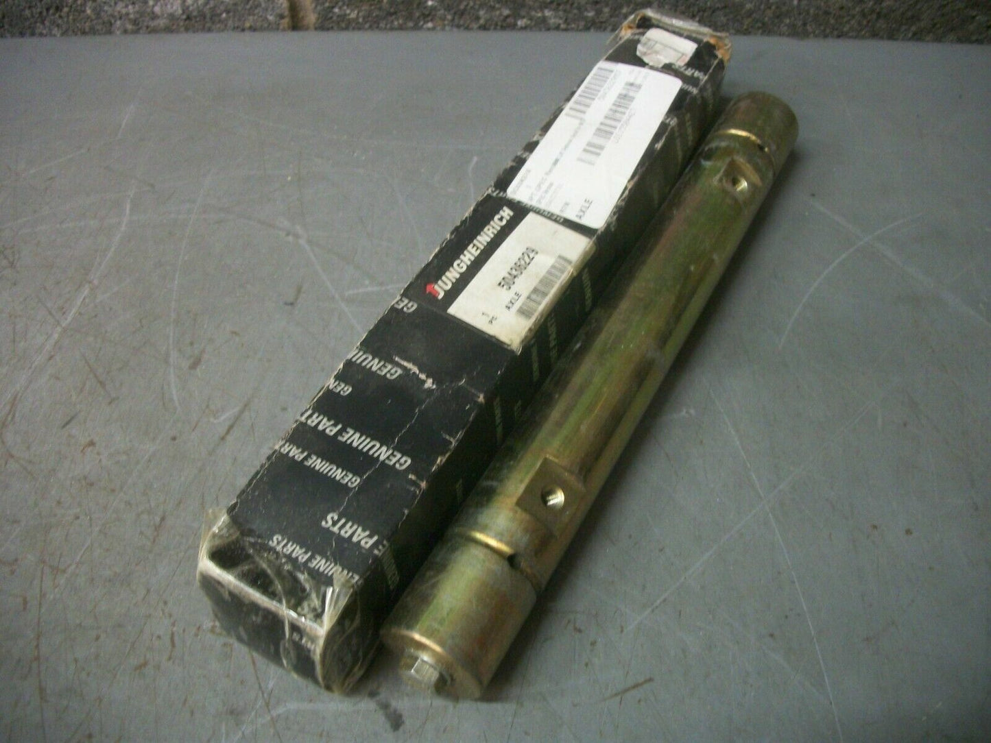 JUNGHEINRICH FORK LIFT AXLE 50436229 NIB