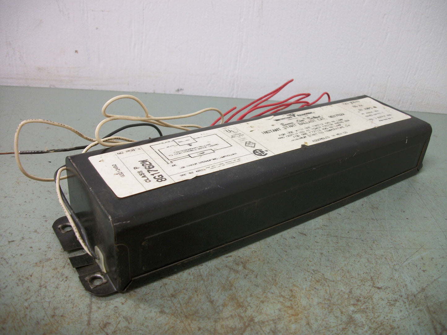 VALMONT INSTANT START BALLAST 8G1762W 120VOLT