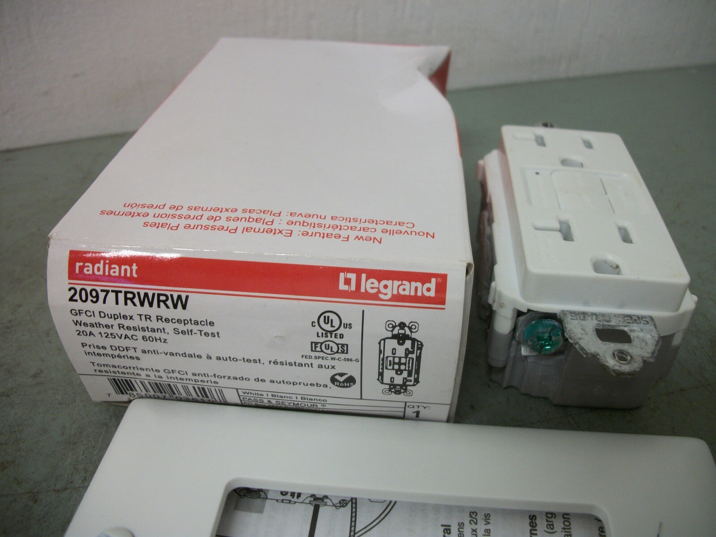 LEGRAND RADIANT WHITE GFCI DUPLEX TR RECEPTACLE 2097TRWRW 20AMP 125VOLT NIB