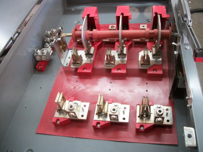 SQUARE D DISCONNECT TYPE 1 H325N 400AMP 240VOLT 3POLE FUSIBLE