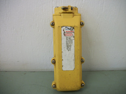 INSUL 8 CONDUCTIVE 4-PUSHBUTTON HOIST CONTROL STATION 300COB82C