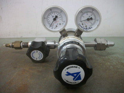 ADVANCED GAS EQUIPMENT PNEUMATIC PRESSURE REGULATOR LABE3125350 0-200PSI