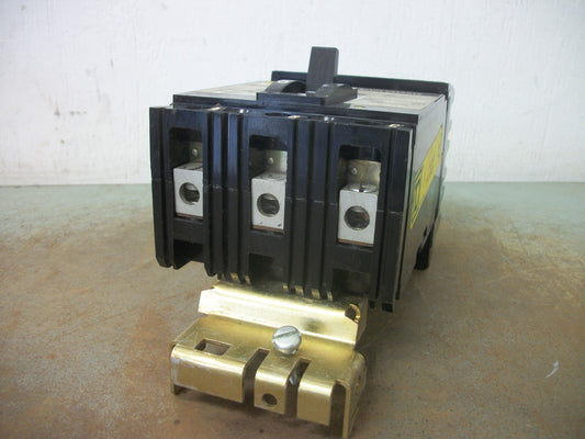 SQUARE D I-LINE FA CIRCUIT BREAKER FA34100 100AMP 480VOLT 3POLE GRAY