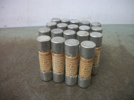 GOULD SHAWMUT LOT OF 19 ONE-TIME FUSES OT30 30AMP 250VOLT
