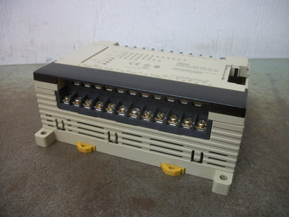 OMRON PLC UNIT CPM1A-30CDR-D-V1 MISSING COVERS