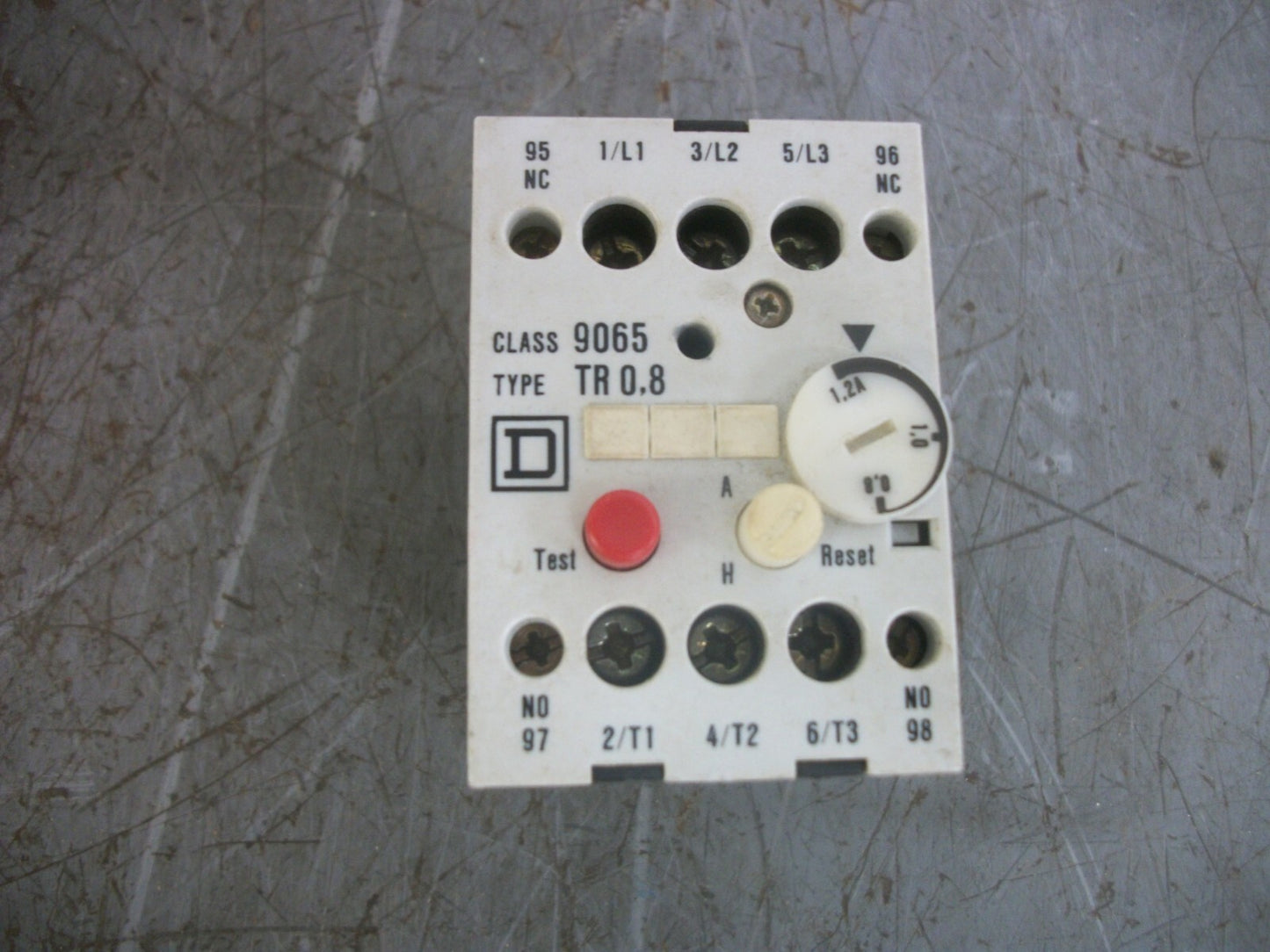 SQUARE D THERMAL OVERLOAD RELAY 9065TR0,8 0.8-1.2AMP NOB